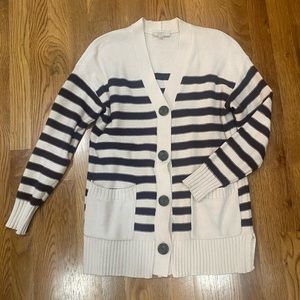 Loft outlet. Small petite